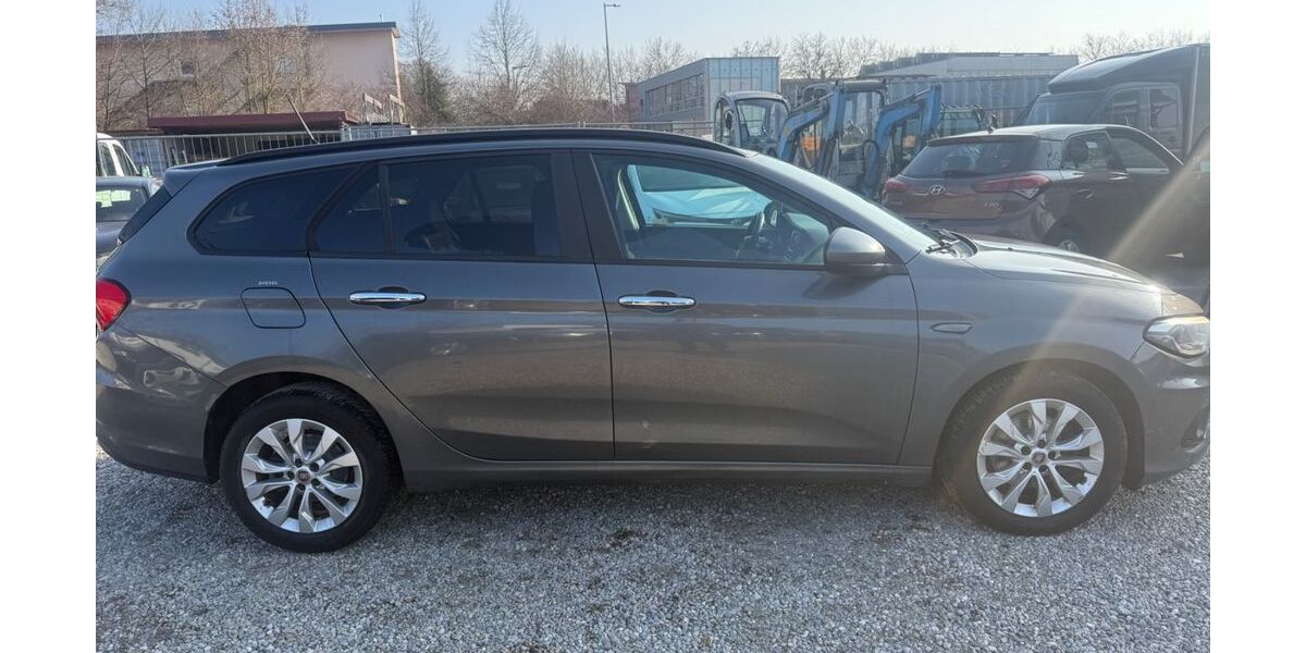 Fiat Tipo 184.000 km 5.999 &euro; München 81245