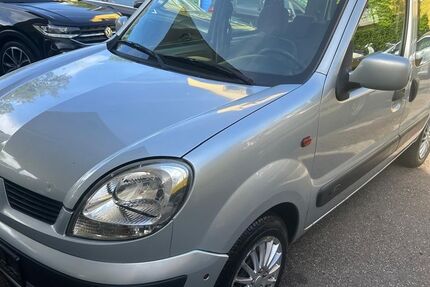 Renault Kangoo 274.000 km 3.500 &euro; München 80686