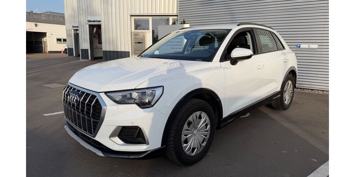 Audi Q3 145.000 km 22.990 &euro; München 81541
