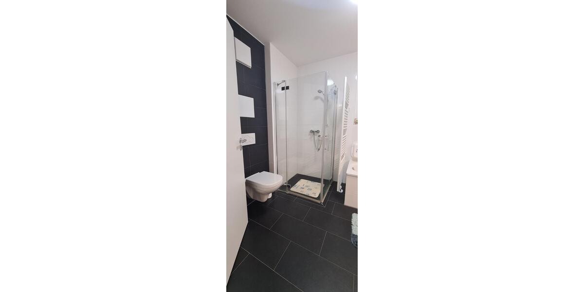 Etagenwohnung Zorneding - 2 Zimmer, 77 m&sup2;, 1.463&euro; | Angebot:26250530