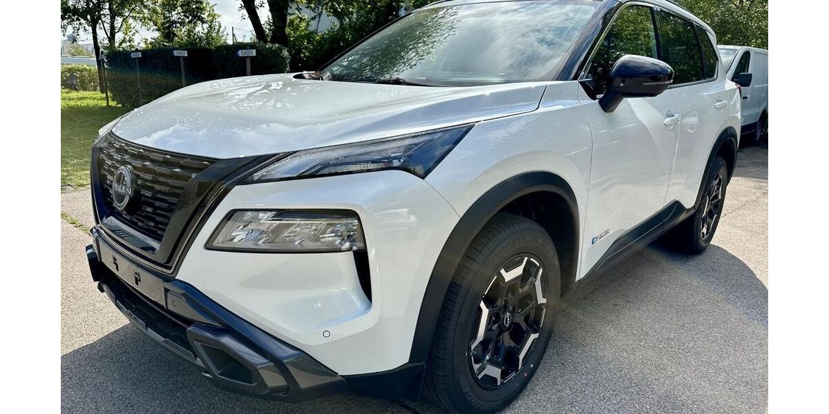 Nissan X-Trail 9.000 km 38.700 &euro; München 81549