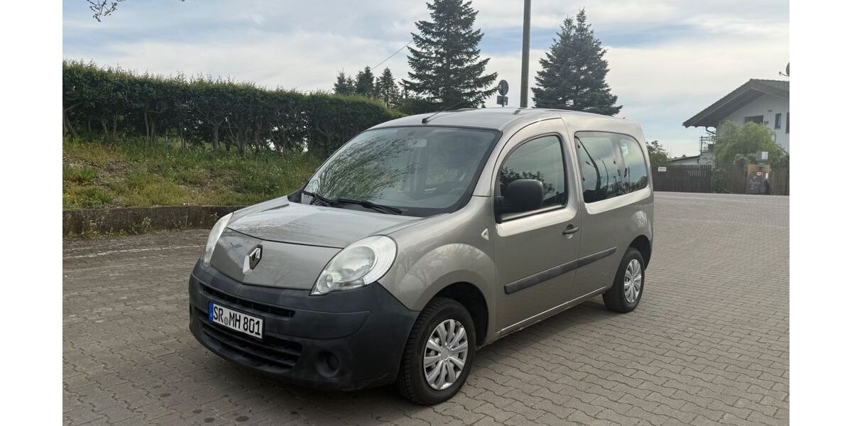 Renault Kangoo 148.066 km 2.399 &euro; München 81243