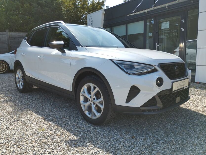 Seat Arona 27.300 km 17.550 € Dachau 85221