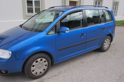 VW Touran 83.000 km 5.750 € Schäftlarn 82069