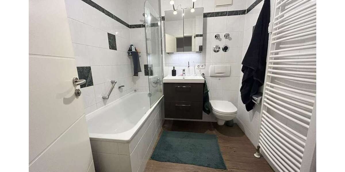 Zum Sommerbeginn: frei werdende Dachterrassen-Wohnung in Bogenhausen (Erbpacht) - Dachgeschoßwohnung München Bogenhausen | Angebot:26421627