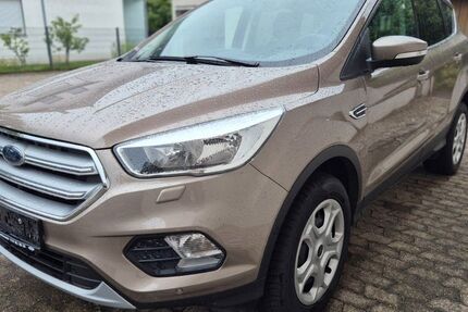 Ford Kuga 51.600 km 13.700 &euro; Baldham 85598