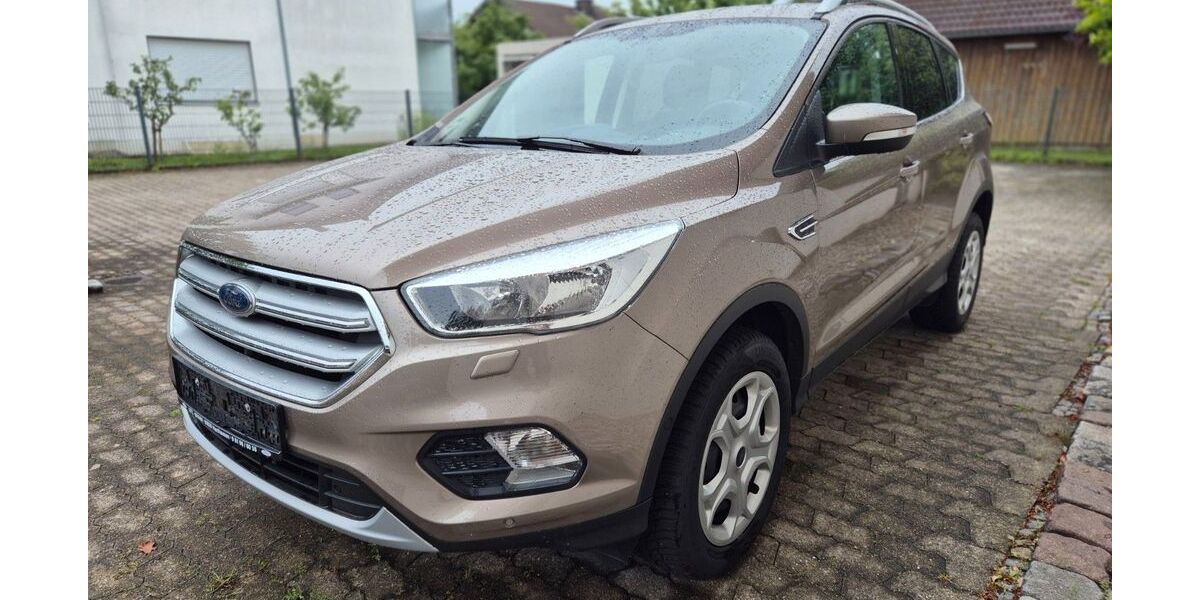 Ford Kuga 51.600 km 13.700 &euro; Baldham 85598