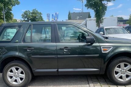 Land Rover Freelander 122.000 km 7.990 &euro; München 81243