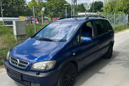Opel Zafira 299.500 km 699 &euro; München 81929