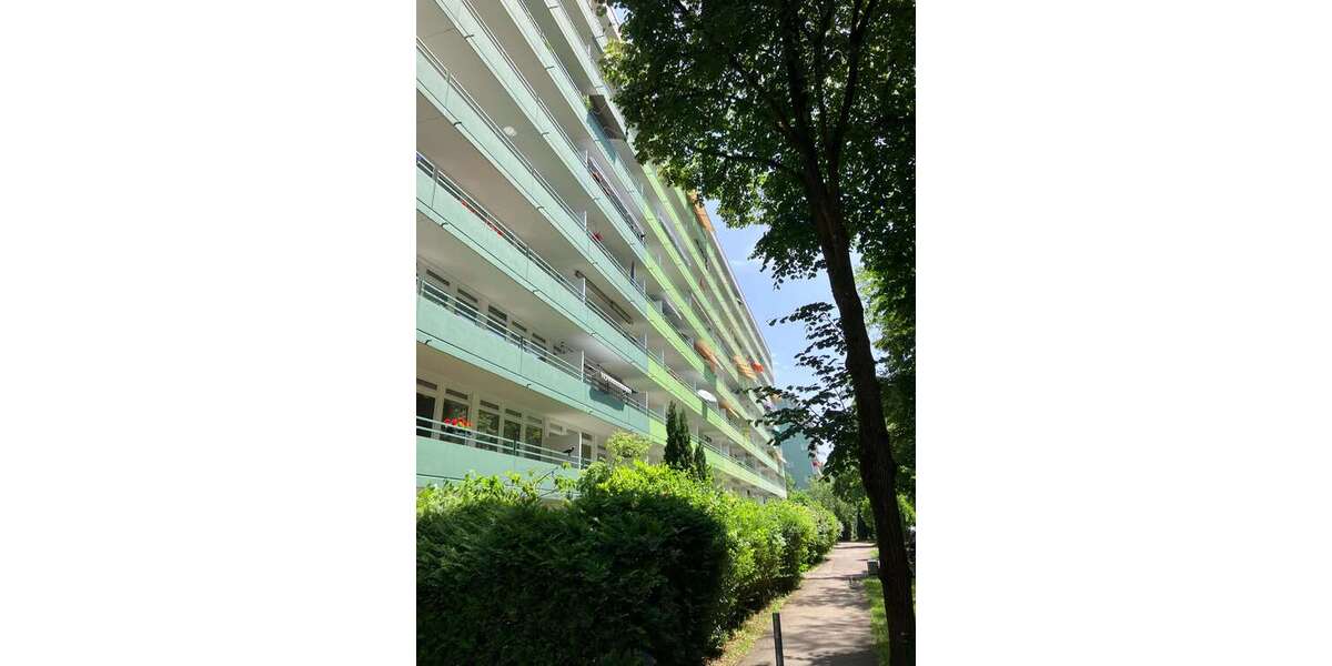 Etagenwohnung München Bogenhausen - 4 Zimmer, 89 m&sup2;, 1.950&euro; | Angebot:26163976