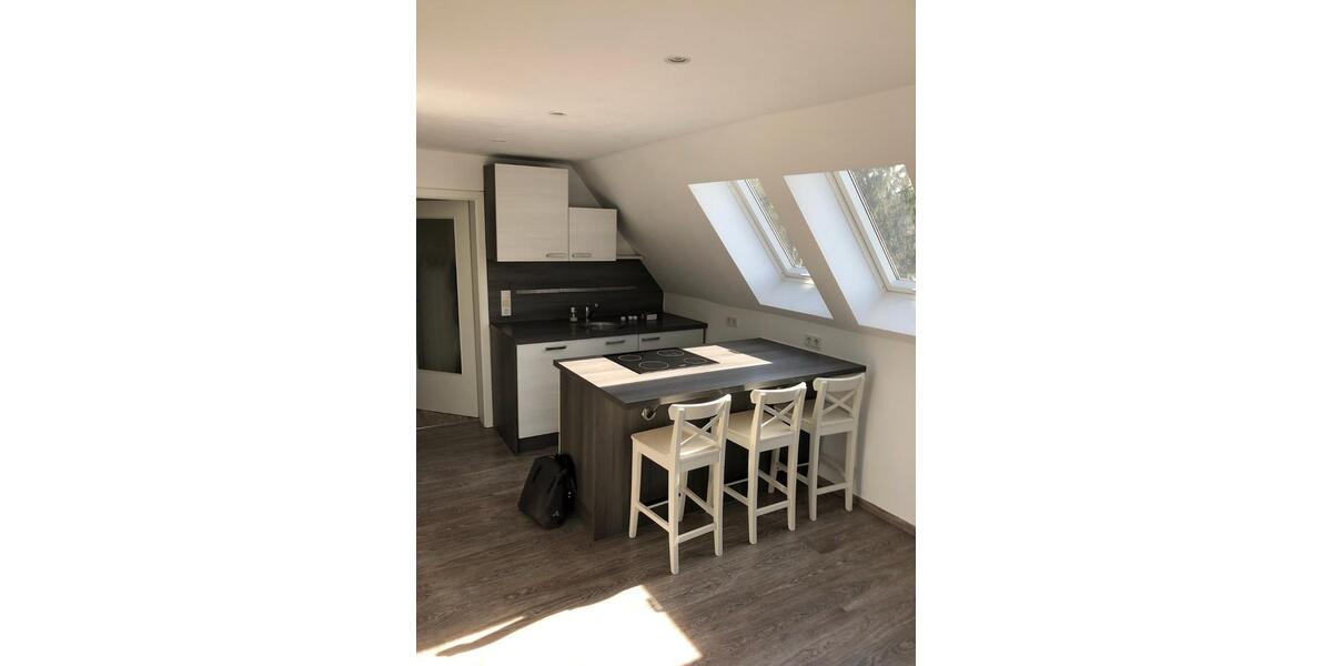 Dachgeschoßwohnung Karlsfeld - 2.5 Zimmer, 58 m&sup2;, 1.085&euro; | Angebot:26314002