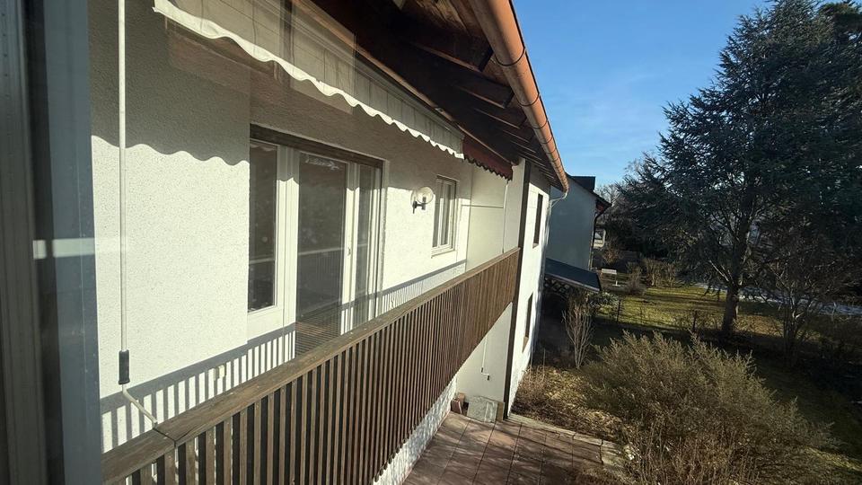 Großzügige 5-Zimmer-Wohnung im 1. OG eines Zweiparteinhauses 5 zimmer