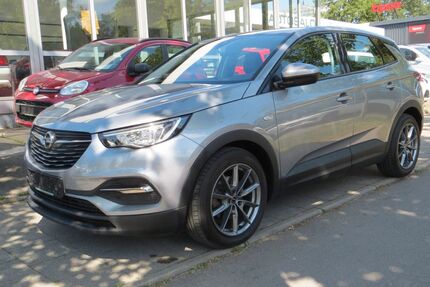 Opel Grandland (X) 129.675 km 9.999 &euro; München 81825