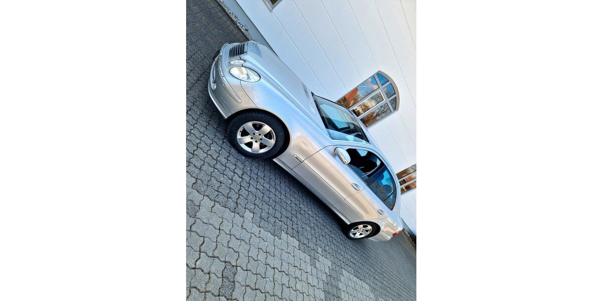 Mercedes-Benz E 320 277.660 km 2.500 &euro; neufahrn 85375
