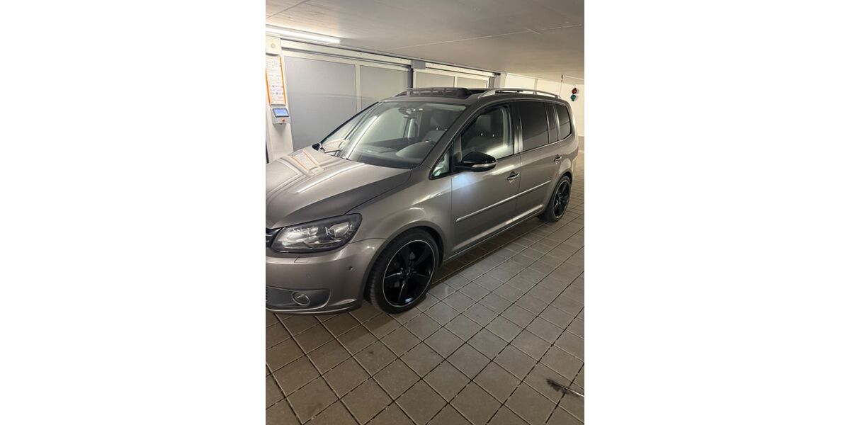 VW Touran 186.000 km 6.700 &euro; Unterhaching 82008