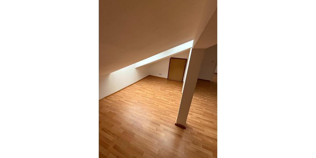 Dachgeschoßwohnung Höhenkirchen-Siegertsbrunn Siegertsbrunn - 2 Zimmer, 40 m&sup2;, 270.000&euro; | Angebot:24847441