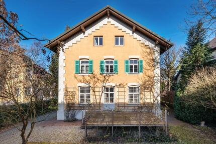Haus München Nymphenburg - 9 Zimmer, 391 m&sup2;, 9.900&euro; | Angebot:25255917