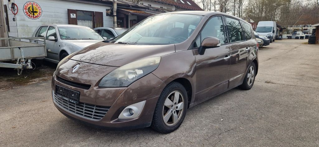 Renault Scenic 167.967 km 2.399 &euro; Fürstenfeldbruck 82256