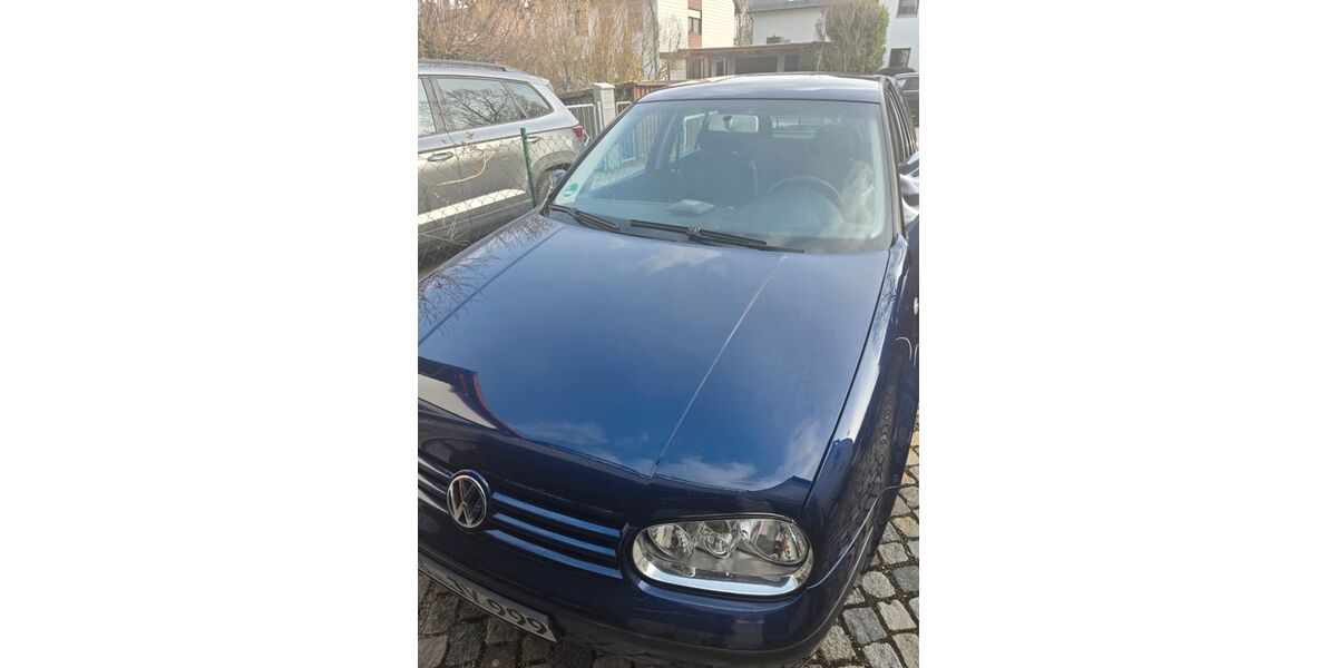 VW Golf 129.000 km 2.500 &euro; Neufahrn b. Freising 85375