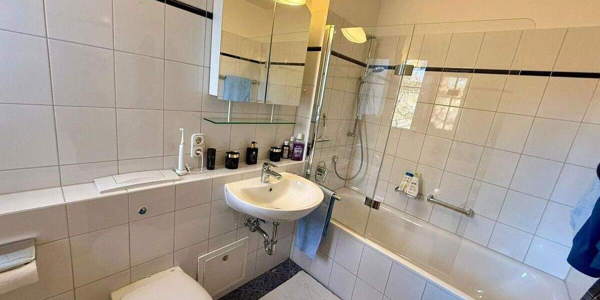 Etagenwohnung Grünwald - 3 Zimmer, 83 m&sup2;, 699.000&euro; | Angebot:25823691