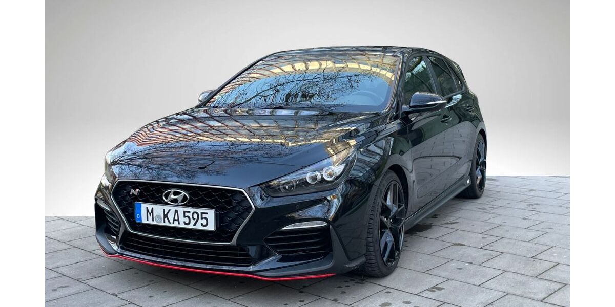 Hyundai i30 59.735 km 22.490 &euro; München 81679