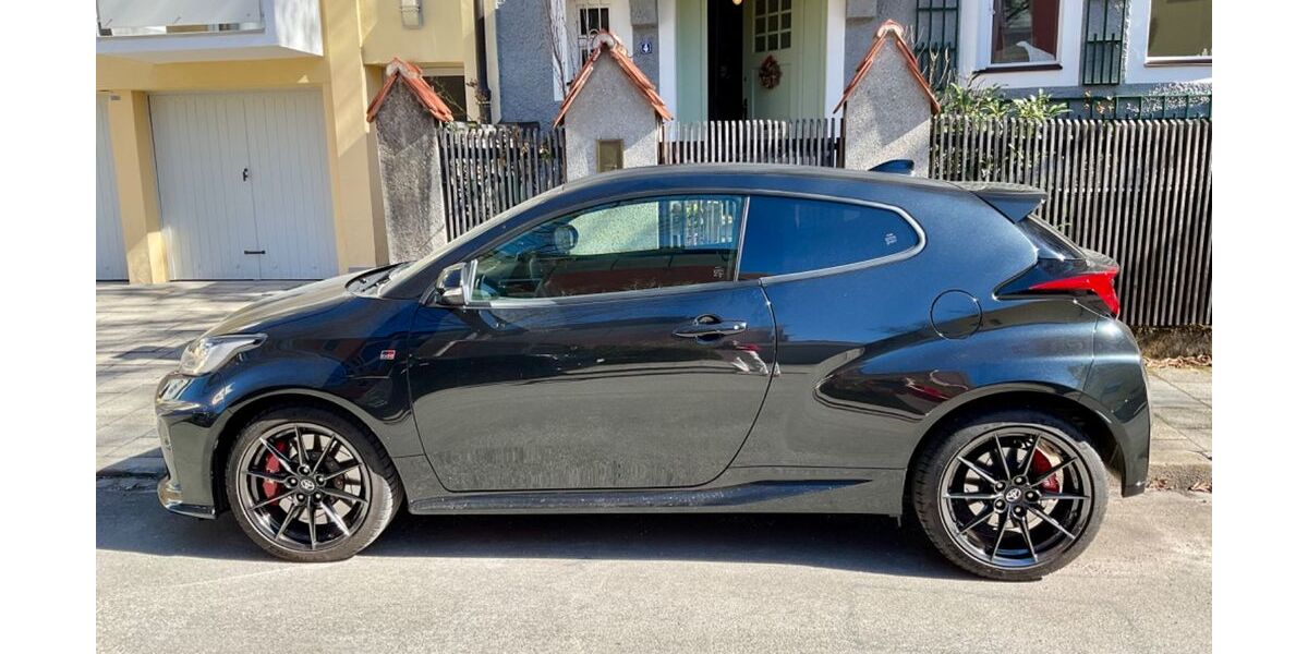 Toyota Yaris 7.200 km 39.900 &euro; münchen 80638