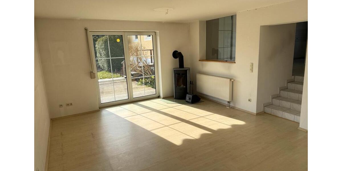 Doppelhaushälfte München Schwabing-Freimann - 6.5 Zimmer, 125 m&sup2;, 1.290&euro; | Angebot:25590829