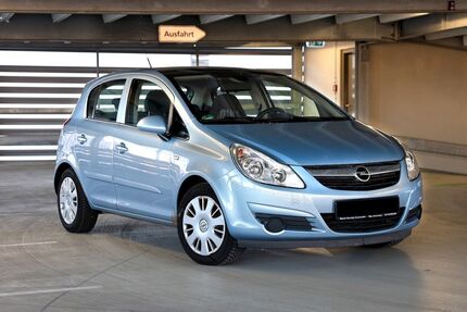 Opel Corsa 142.000 km 3.490 &euro; München 81369