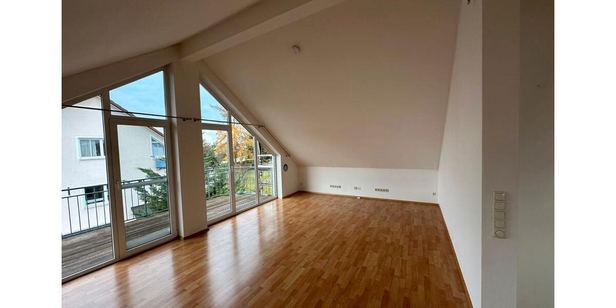 Dachgeschoßwohnung München Allach-Untermenzing - 2.5 Zimmer, 74 m&sup2;, 525.000&euro; | Angebot:26271638