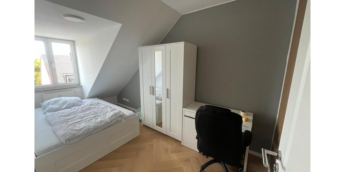 Dachgeschoßwohnung München Sendling-Westpark - 2 Zimmer, 12 m&sup2;, 750&euro; | Angebot:26478197