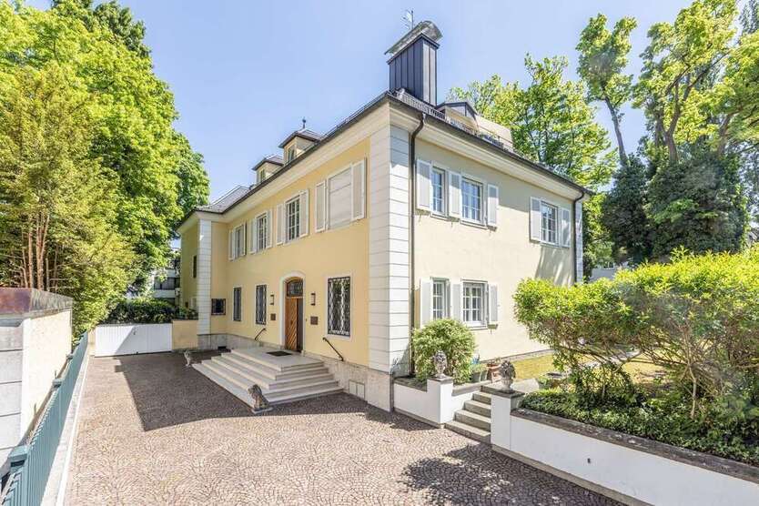 Büro in München 15.120 € 431.5 m²