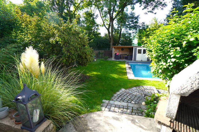Großfamilien aufgepasst! ... tolles Haus mit Pool in toller Lage!