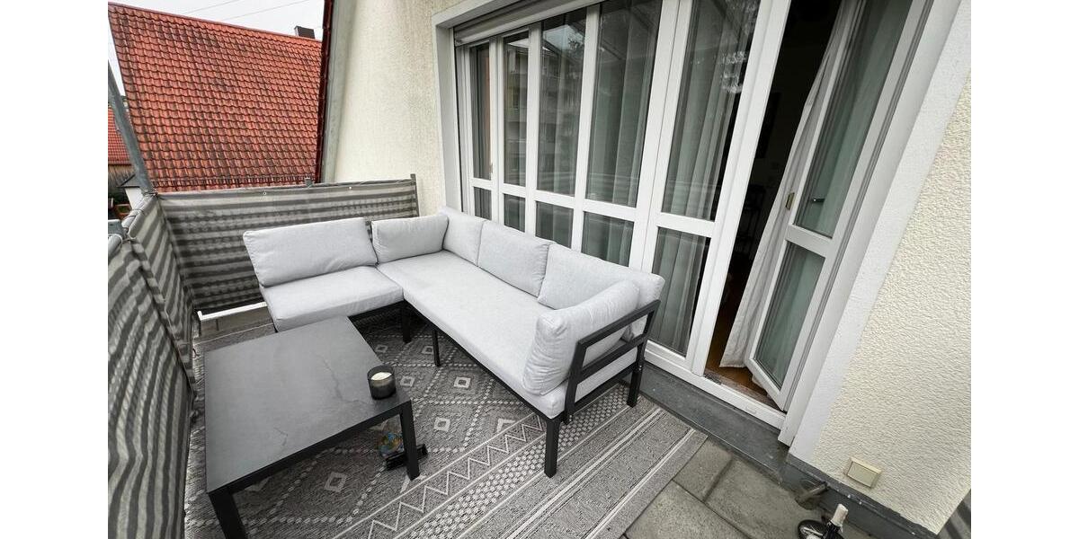 Dachgeschoßwohnung Karlsfeld - 3.5 Zimmer, 82 m&sup2;, 1.350&euro; | Angebot:25752513