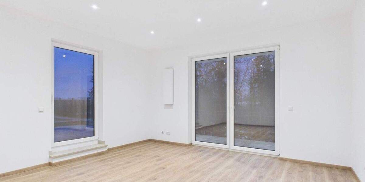 Doppelhaushälfte Moosinning Eichenried - 8 Zimmer, 315 m&sup2;, 4.200&euro; | Angebot:24975065