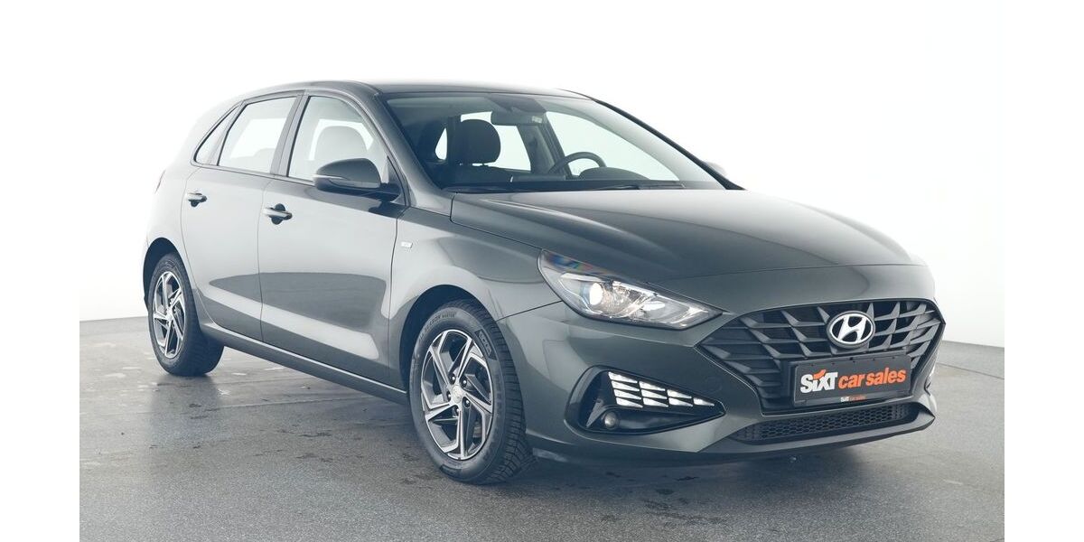 Hyundai i30 93.858 km 14.770 &euro; Garching 85748