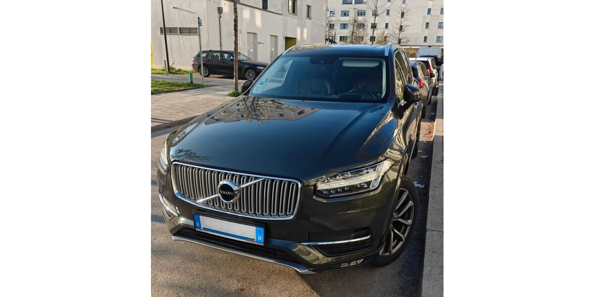 Volvo XC90 152.000 km 28.500 &euro; München 81737