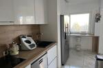 Moderne 2 Zimmer Wohnung + Tiefgarage, Loggia & Wellnessbereich