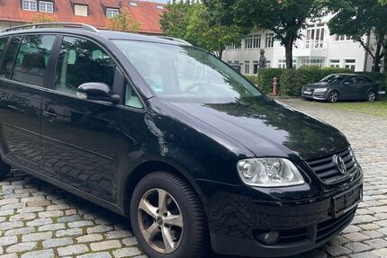 VW Touran 240.000 km 1.500 € Haar 85540