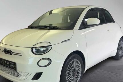 Fiat 500e 10.000 km 18.890 € München 80339