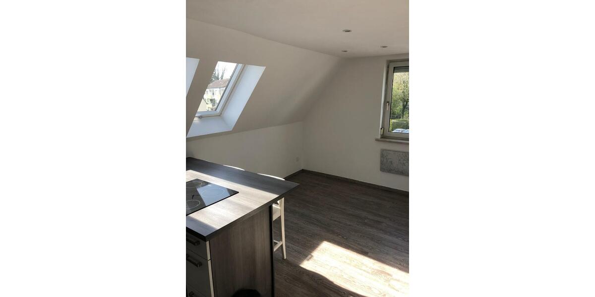 Dachgeschoßwohnung Karlsfeld - 2.5 Zimmer, 58 m&sup2;, 1.085&euro; | Angebot:26314002