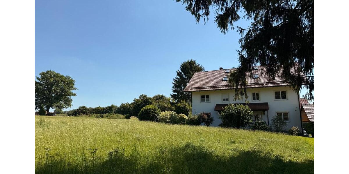 Gemütliche Doppelhaushälfte mit großem Garten ab 01.02.2026 zu ve zimmer