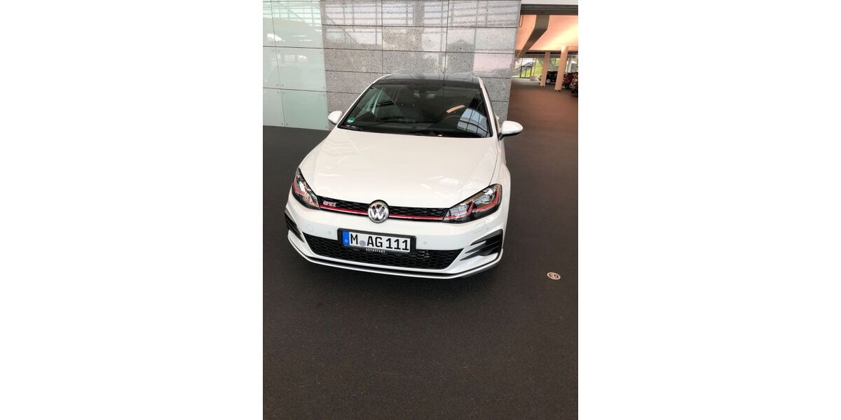 VW Golf 66.500 km 22.999 &euro; München 80639