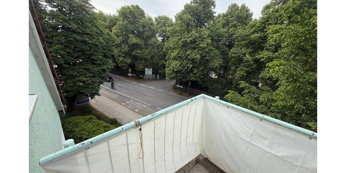 Etagenwohnung München Bogenhausen - 2 Zimmer, 76 m&sup2;, 1.450&euro; | Angebot:26903102
