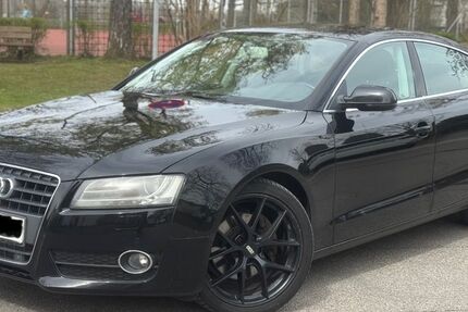 Audi A5 260.000 km 5.400 &euro; München 81829