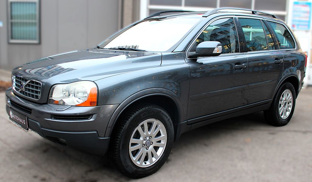 Volvo XC90 300.000 km 7.990 € München 80636
