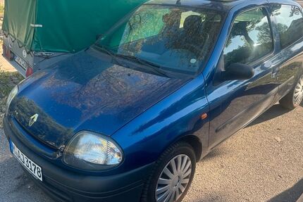 Renault Clio 23.450 km 1.450 &euro; München 80935