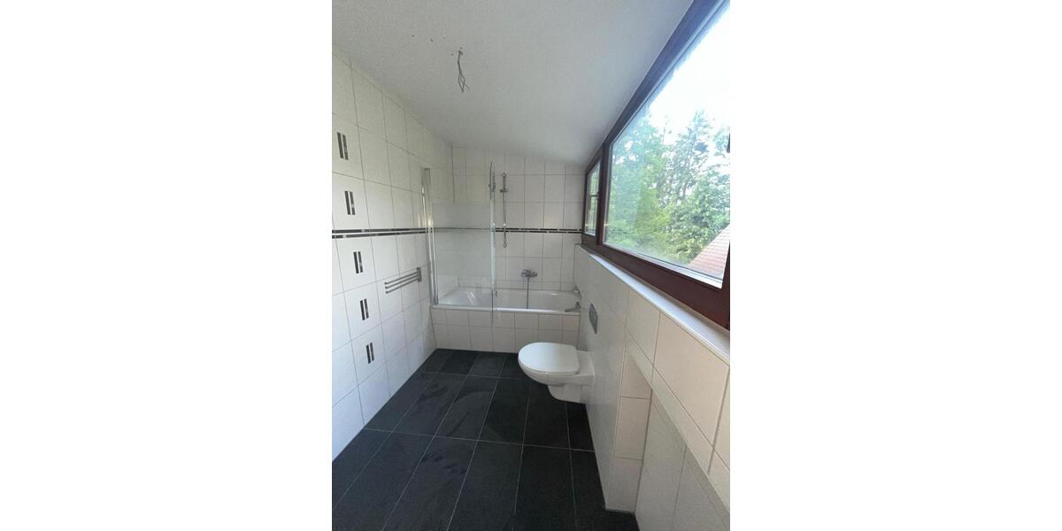 Dachgeschoßwohnung München Trudering-Riem - 3 Zimmer, 72 m&sup2;, 1.630&euro; | Angebot:26684029