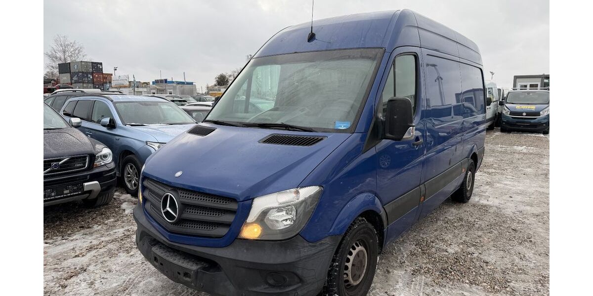 Mercedes-Benz Sprinter 270.000 km 9.990 &euro; München 81829