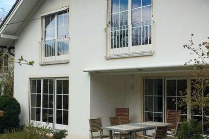 Haus zum Mieten in Riemerling 3.300 € 175 m² 6 zimmer