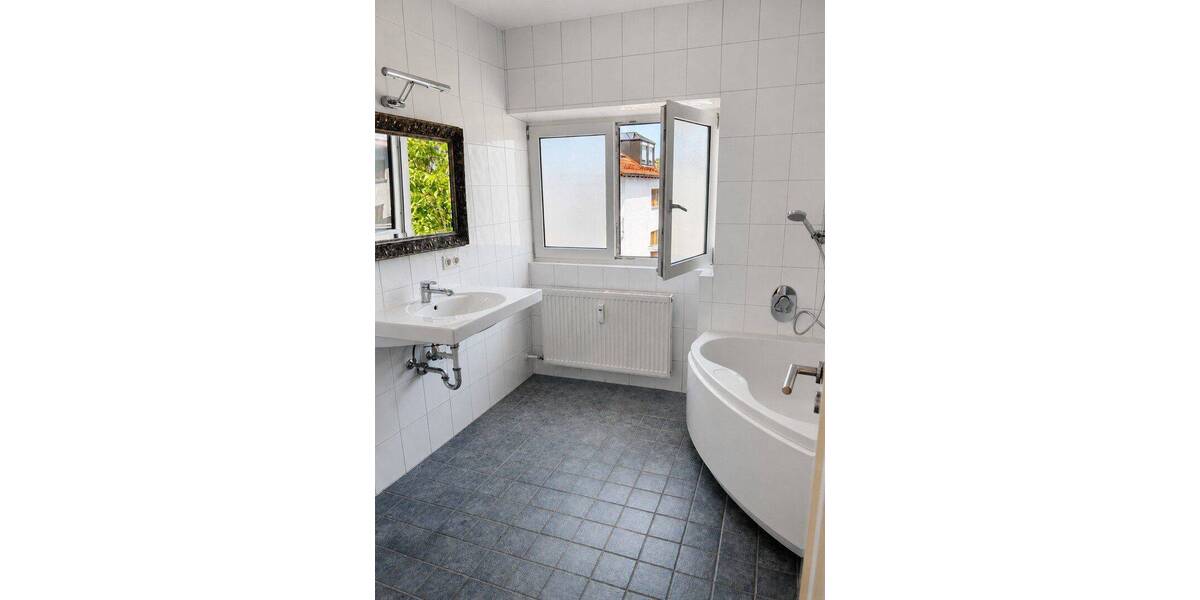 Etagenwohnung München Hadern - 4 Zimmer, 132 m&sup2;, 2.706&euro; | Angebot:26916768